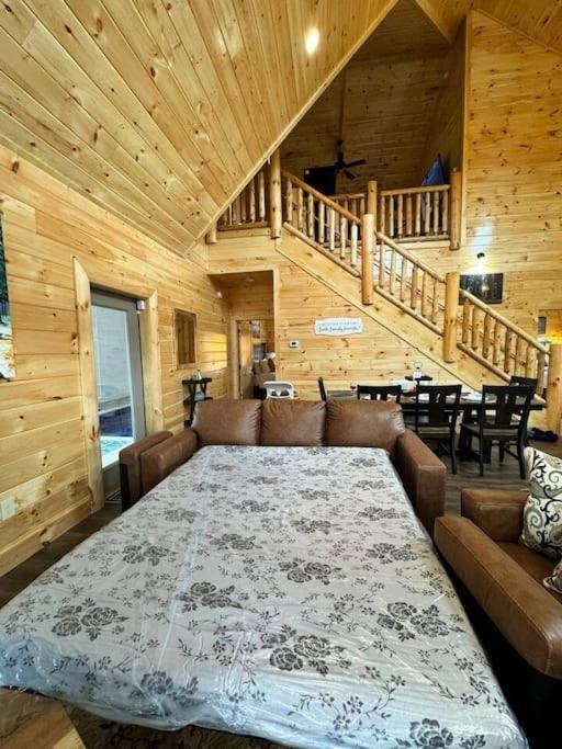 Villa New! Indoor Pool/Ps 5/Hot Tub/Parkway à Pigeon Forge Extérieur photo