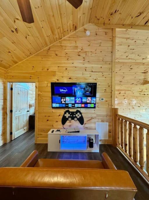 Villa New! Indoor Pool/Ps 5/Hot Tub/Parkway à Pigeon Forge Extérieur photo