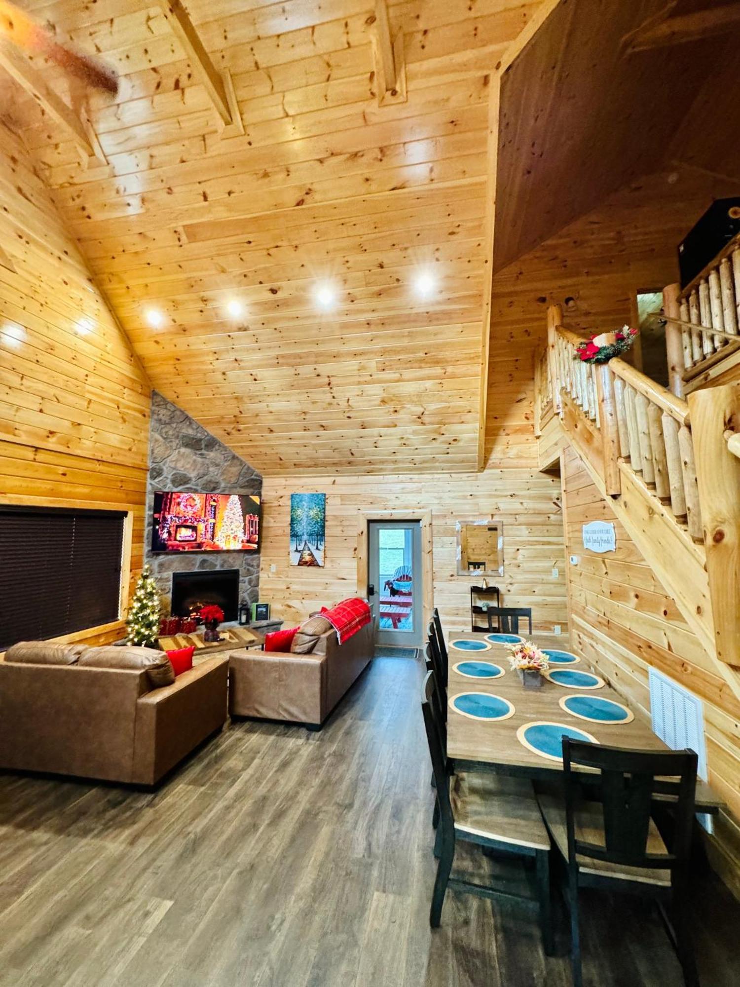 Villa New! Indoor Pool/Ps 5/Hot Tub/Parkway à Pigeon Forge Extérieur photo